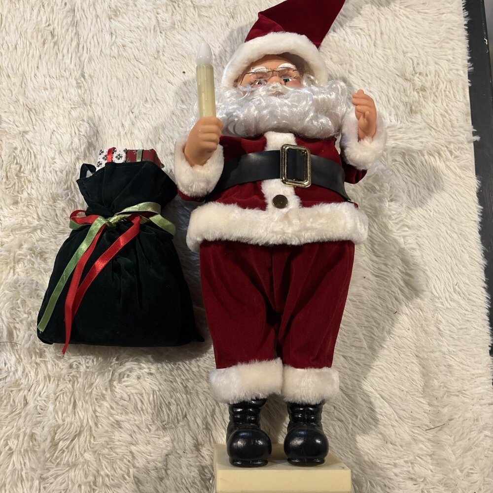 VINTAGE TRIMMINGS ETC ANIMATED & ILLUMINATED CHRISTMAS 24"  SANTA W/BOX See Note